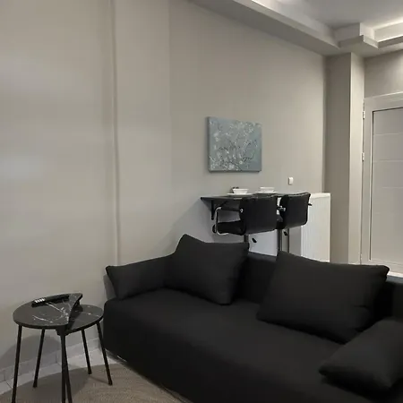 Hillview Chalkis Karababás